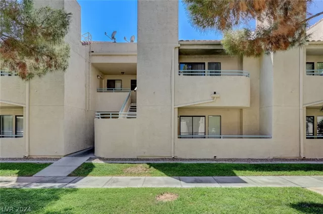 MLS: 2598664 Condo For Sale