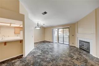 Photo #2: 2598664 Listing 