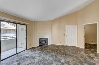 Photo #3: 2598664 Listing 