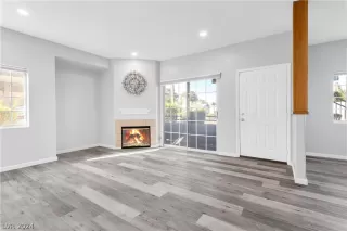 Photo #2: 2598667 Listing