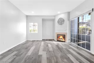 Photo #3: 2598667 Listing