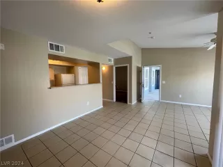 Photo #4: 2598694 Listing 