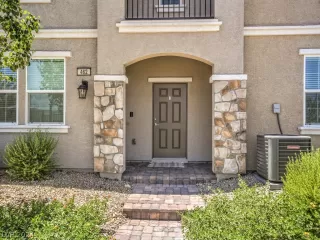 Photo #3: 2598728 Listing 