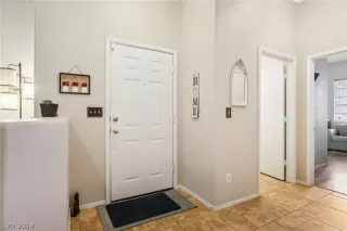 Photo #6: 2598741 Listing 