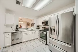 Photo #2: 2598747 Listing 