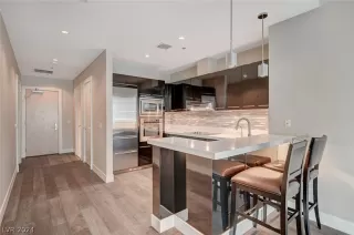 Photo #1: 2598749 Listing