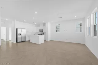 Photo #3: 2598760 Listing 