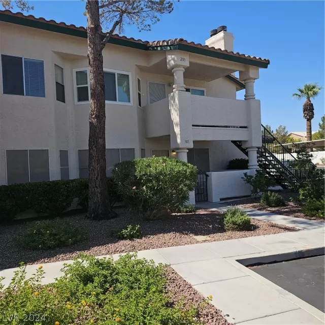 MLS: 2598785 Condo For Sale