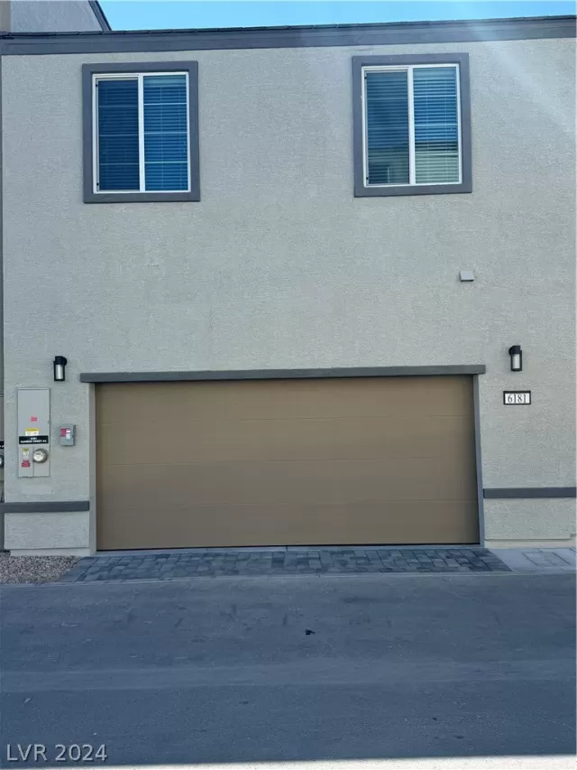 MLS: 2598816 Condo For Sale