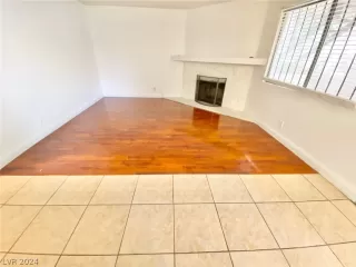 Photo #4: 2598825 Listing 