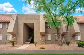 Photo #1: 2598827 Listing