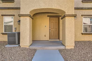 Photo #3: 2598828 Listing 