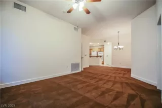 Photo #6: 2598851 Listing 