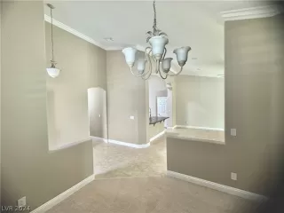 Photo #4: 2598861 Listing 