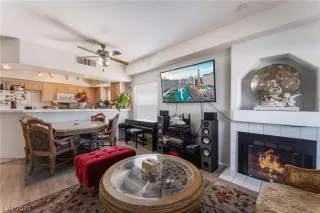 Photo #3: 2598872 Listing