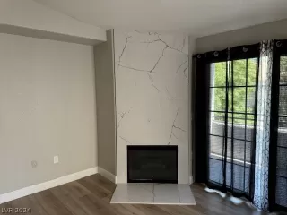 Photo #4: 2598895 Listing