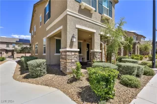 Photo #1: 2598897 Listing