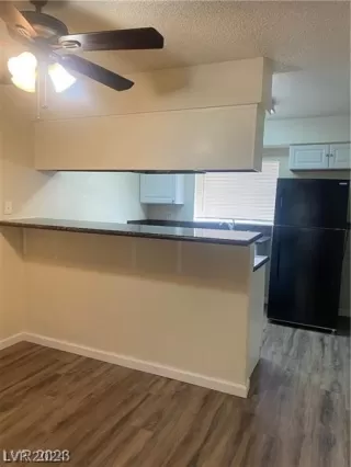 Photo #4: 2598929 Listing 