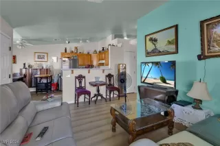 Photo #3: 2598938 Listing 