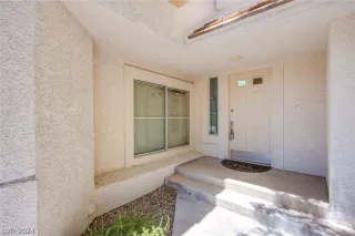 Photo #2: 2598945 Listing 