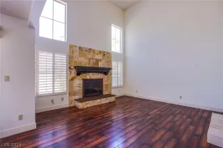 Photo #6: 2598945 Listing 