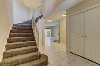 Photo #4: 2598970 Listing