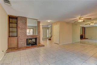 Photo #5: 2598970 Listing