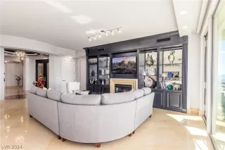 Photo #1: 2598973 Listing