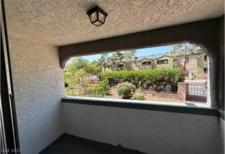 Photo #5: 2598992 Listing 