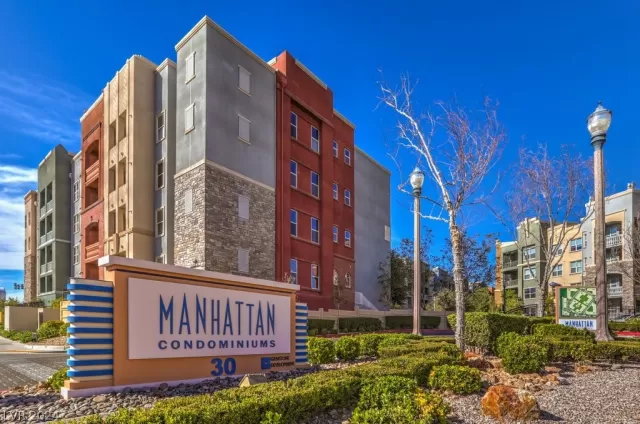MLS: 2599034 Condo For Sale
