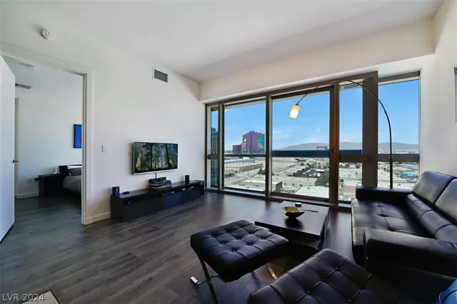 MLS: 2599064 Condo For Sale