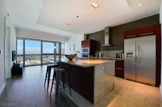 Photo #1: 2599064 Listing 