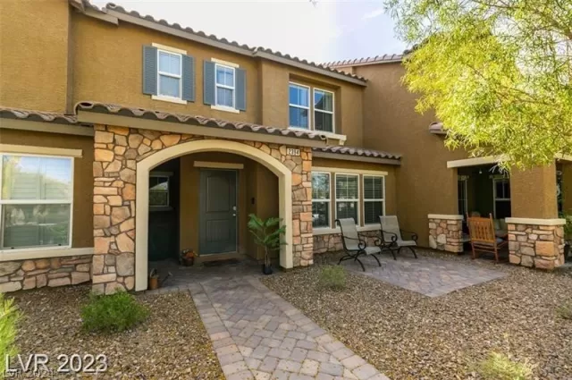 MLS: 2599120 Condo For Sale