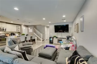 Photo #6: 2599120 Listing 