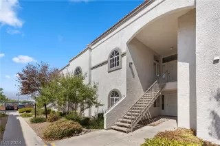 Photo #1: 2599124 Listing