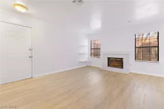 Photo #2: 2599139 Listing 