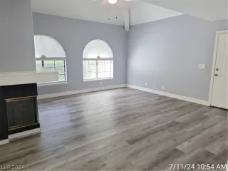 Photo #5: 2599150 Listing 