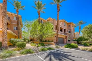 Photo #1: 2599158 Listing 