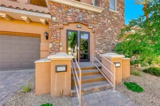 Photo #2: 2599158 Listing 