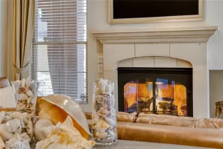 Photo #6: 2599158 Listing 