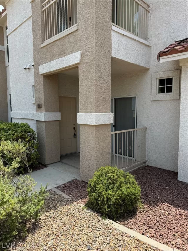 MLS: 2599161 Condo For Sale