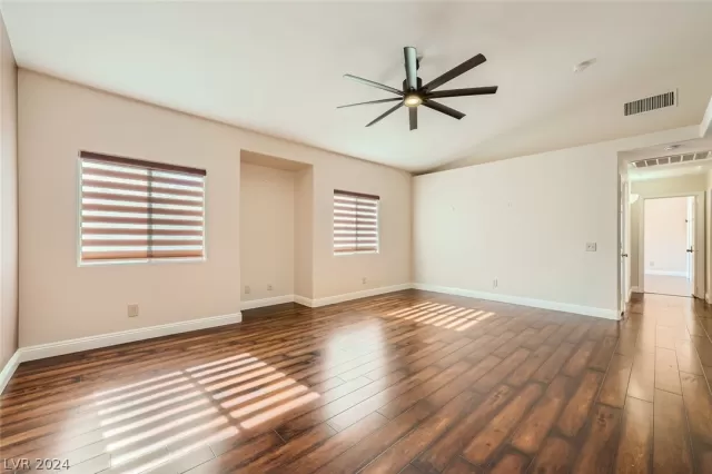 MLS: 2599178 Condo For Sale