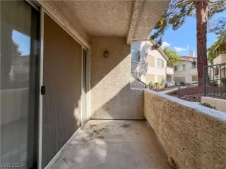 Photo #5: 2599222 Listing