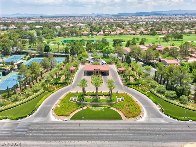 MLS: 2599245 Condo For Sale