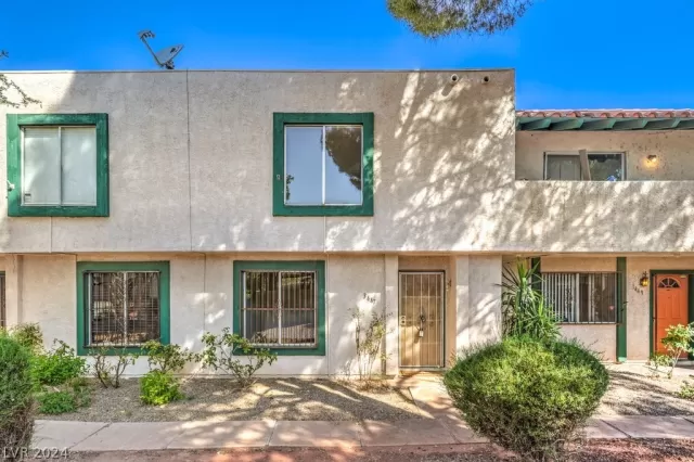 MLS: 2599255 Condo For Sale