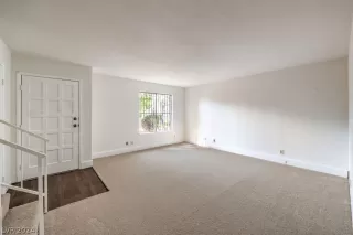 Photo #2: 2599255 Listing