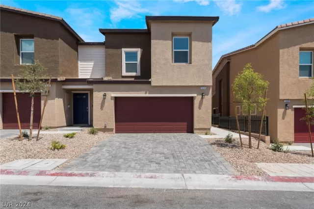 MLS: 2599298 Condo For Sale