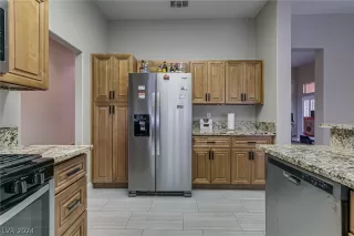 Photo #3: 2599317 Listing