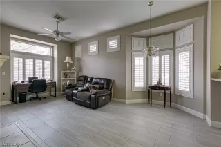 Photo #5: 2599317 Listing