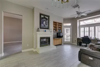 Photo #6: 2599317 Listing